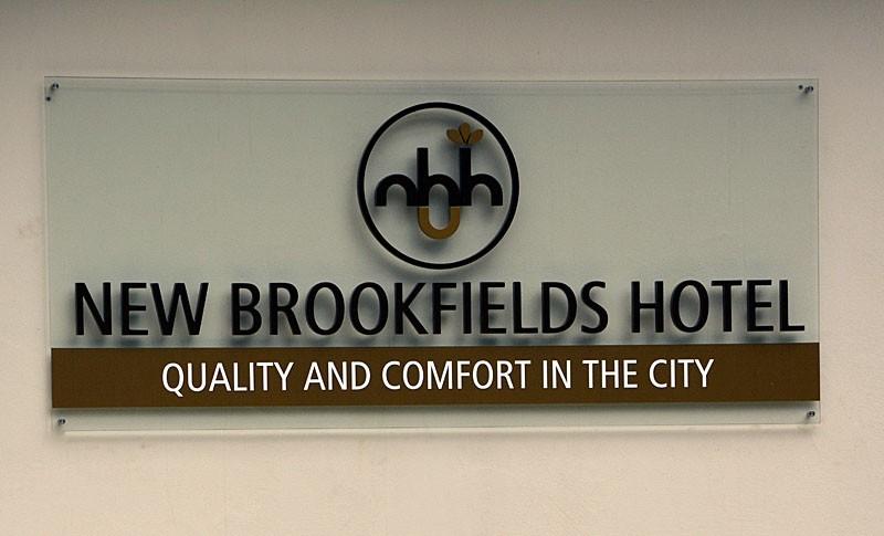 New Brookfields Hotel Freetown Logotipo foto